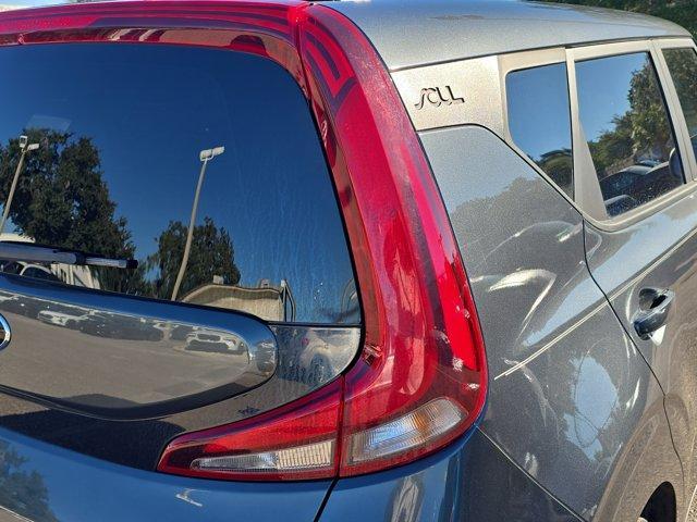 used 2021 Kia Soul car, priced at $14,812