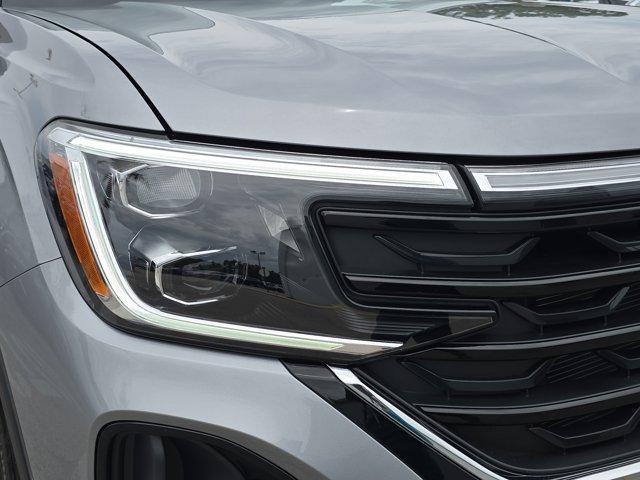 new 2025 Volkswagen Atlas Cross Sport car, priced at $39,316