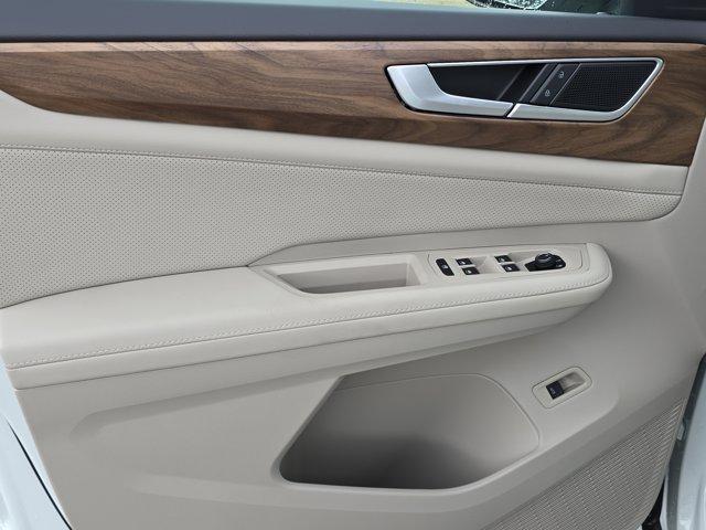 new 2025 Volkswagen Atlas car, priced at $46,030