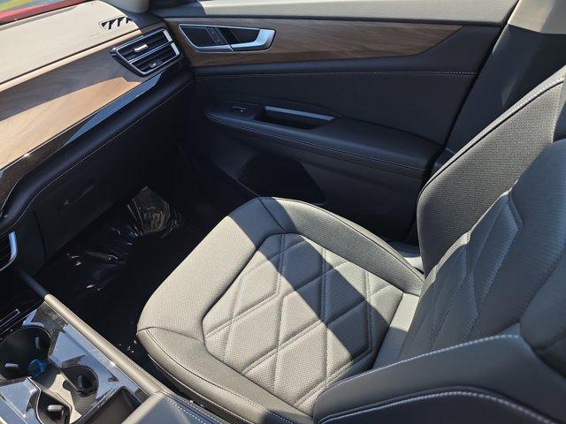 new 2025 Volkswagen Atlas car, priced at $46,196