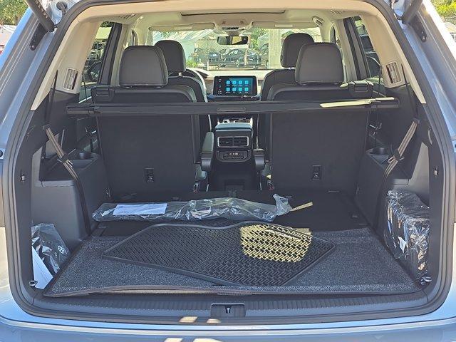 new 2026 Volkswagen Atlas car, priced at $48,333
