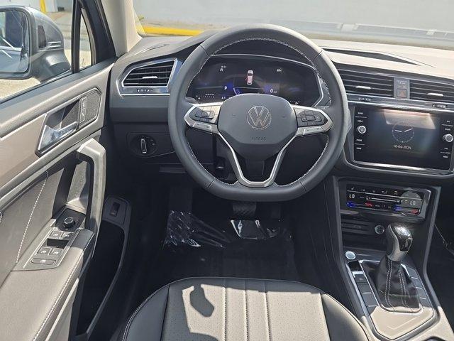 new 2024 Volkswagen Tiguan car, priced at $33,988