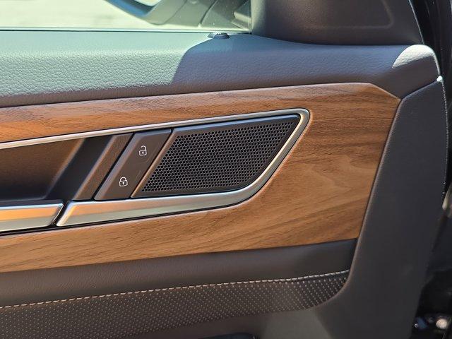 new 2025 Volkswagen Atlas car, priced at $45,335
