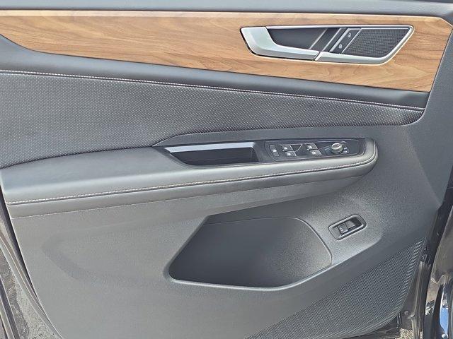 used 2024 Volkswagen Atlas car, priced at $34,867