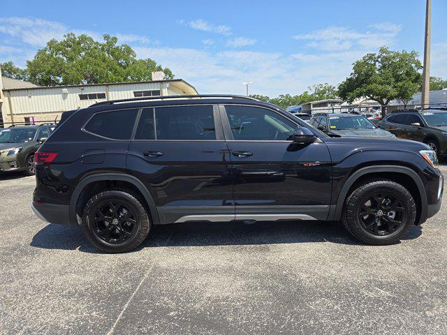 new 2024 Volkswagen Atlas car, priced at $53,741