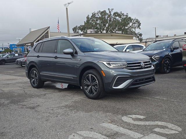 new 2024 Volkswagen Tiguan car, priced at $33,171