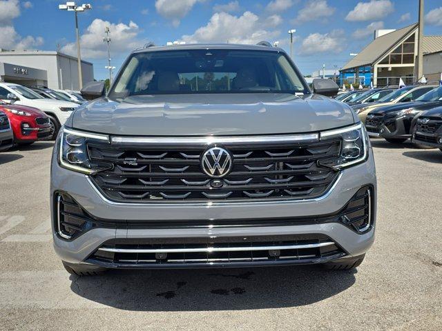 new 2025 Volkswagen Atlas car, priced at $56,732
