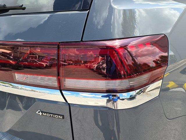 new 2025 Volkswagen Atlas car, priced at $56,732