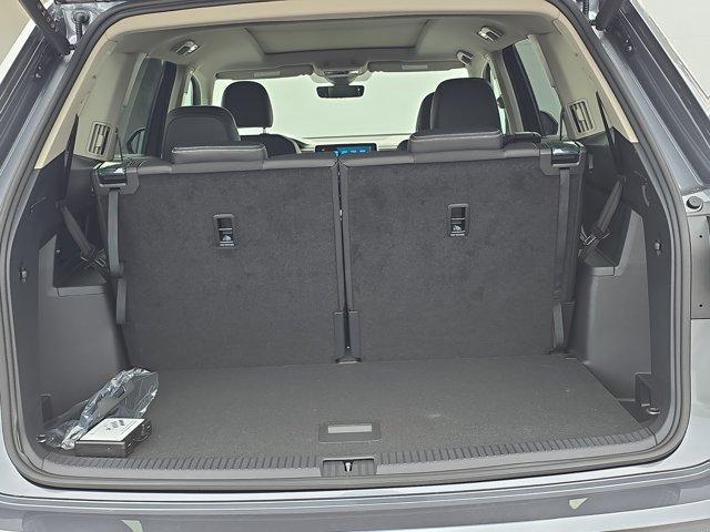 new 2025 Volkswagen Atlas car, priced at $55,960