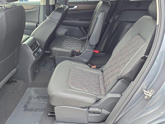 new 2025 Volkswagen Atlas car, priced at $55,960