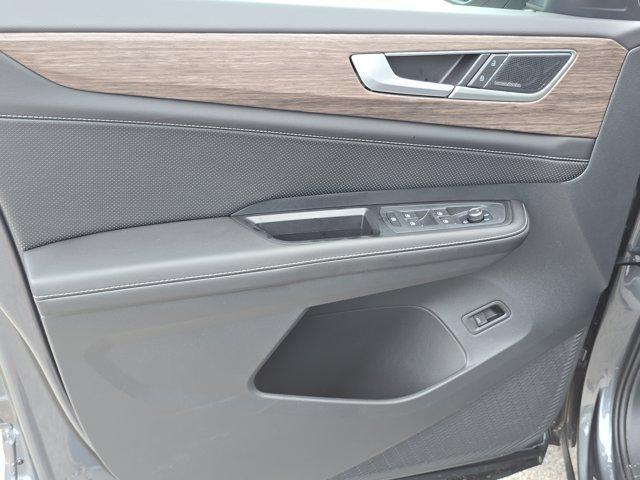 new 2025 Volkswagen Atlas car, priced at $55,960