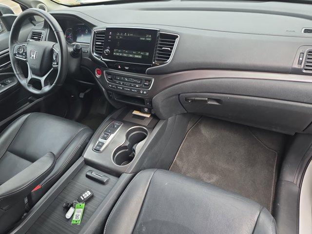 used 2022 Honda Pilot car, priced at $25,434