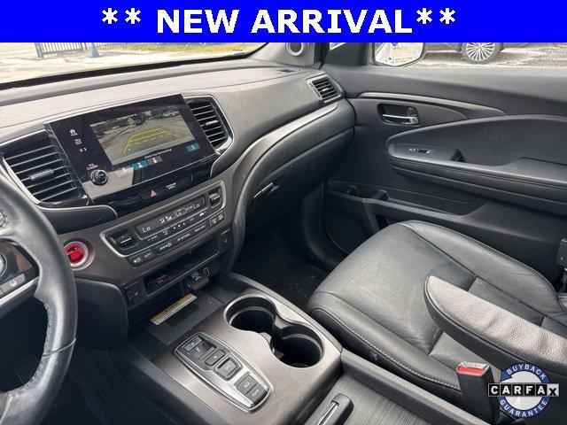 used 2022 Honda Pilot car, priced at $25,494