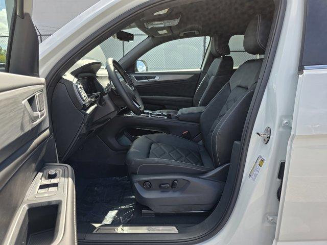 new 2026 Volkswagen Atlas Cross Sport car, priced at $43,223