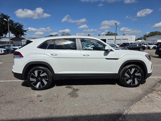 new 2026 Volkswagen Atlas Cross Sport car, priced at $43,223