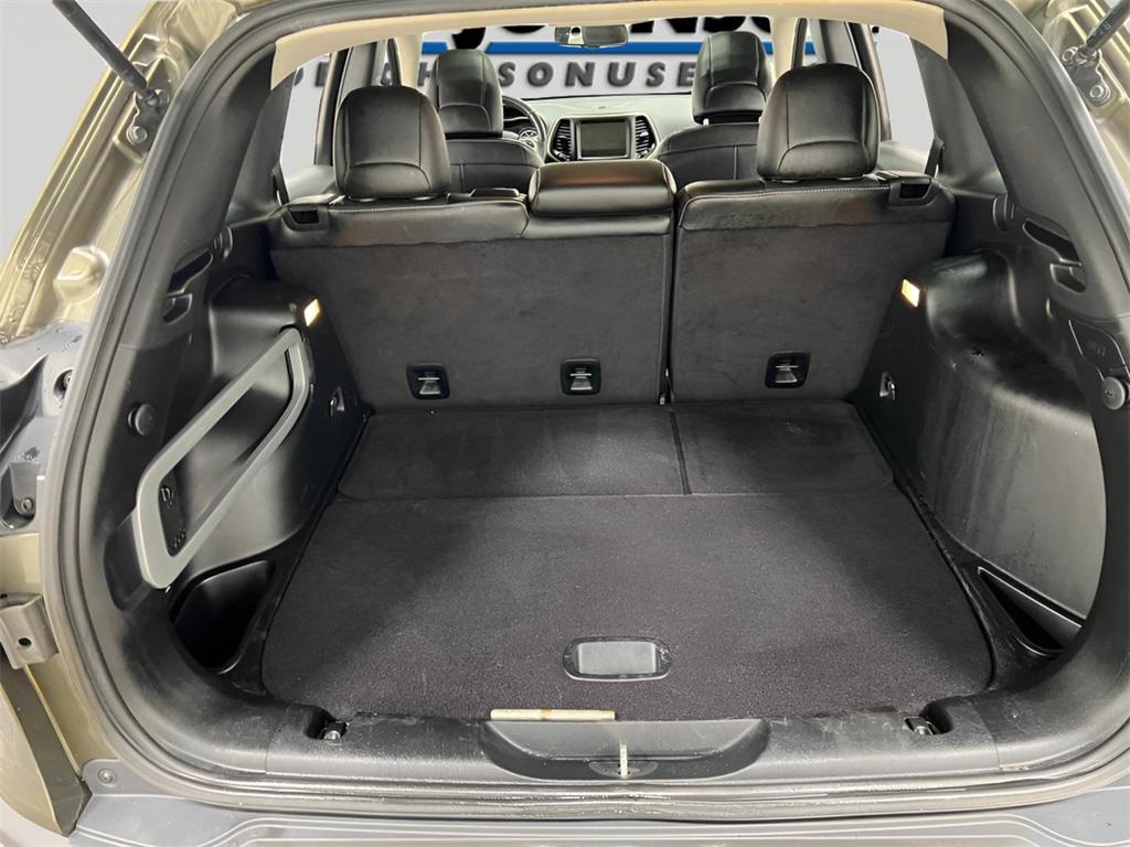 used 2015 Jeep Cherokee car, priced at $11,306