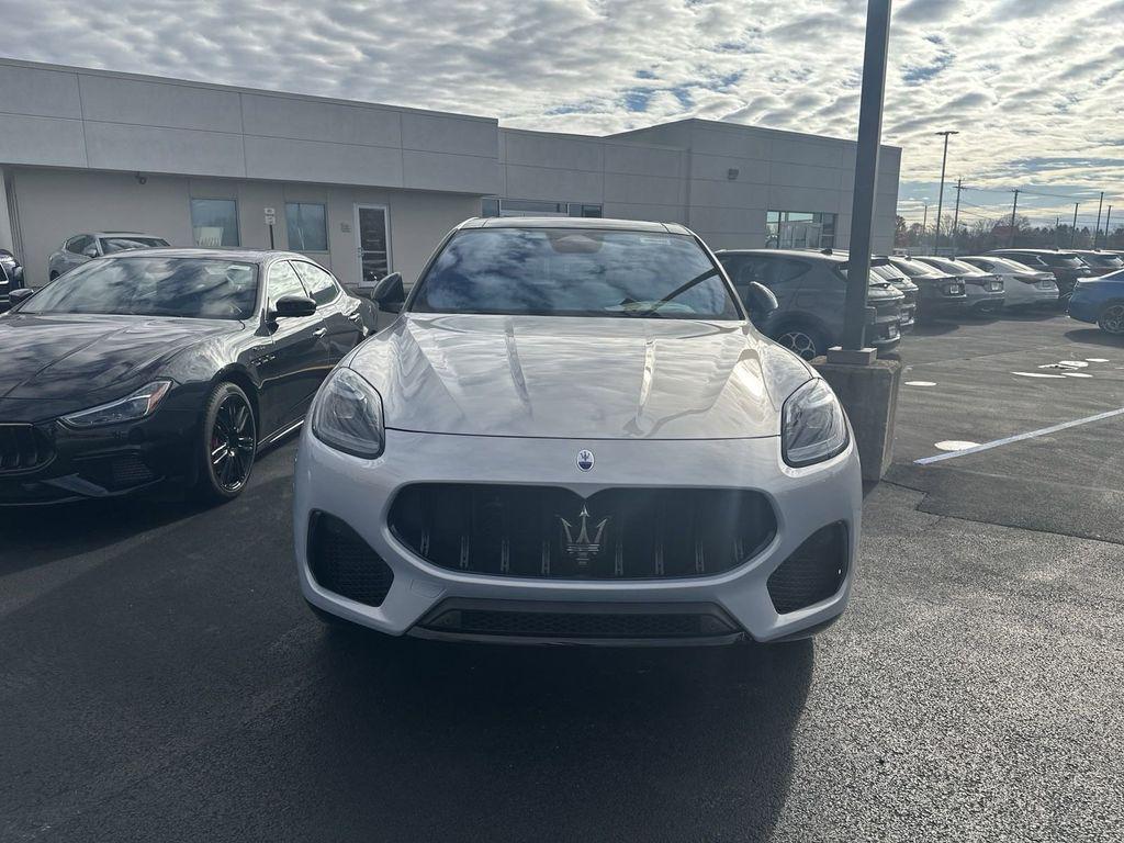 new 2025 Maserati Grecale car, priced at $89,445