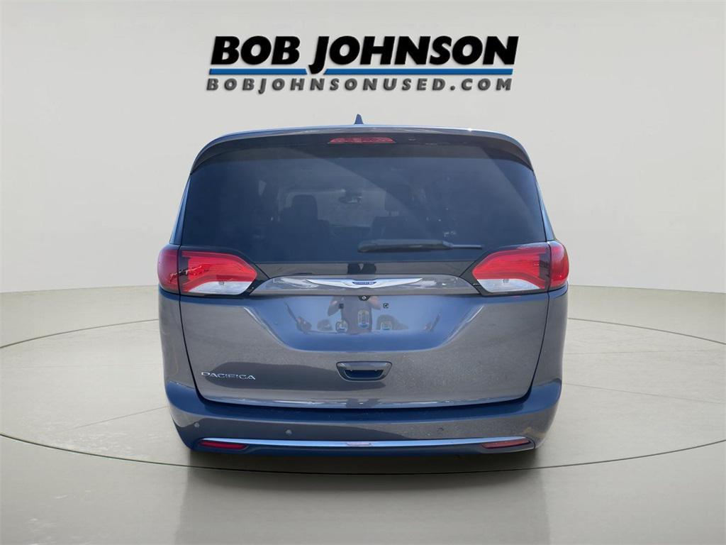 used 2018 Chrysler Pacifica car, priced at $13,967