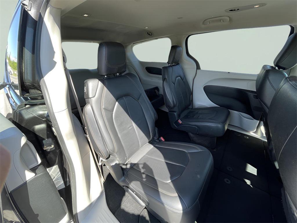 used 2018 Chrysler Pacifica car, priced at $13,967