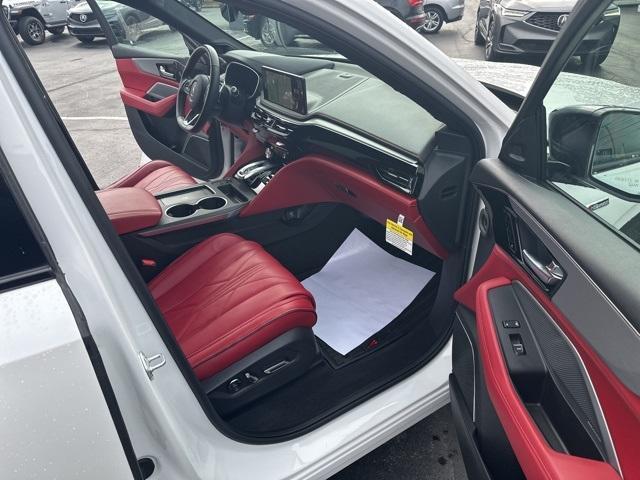 used 2025 Acura MDX car, priced at $61,995