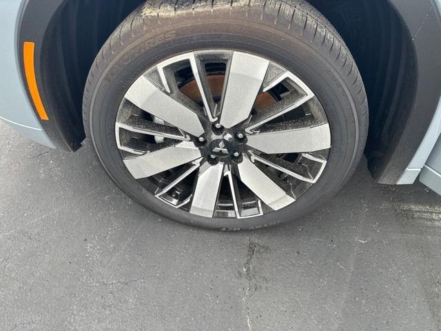new 2025 Mitsubishi Outlander car, priced at $45,930