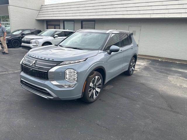 new 2025 Mitsubishi Outlander car, priced at $45,930