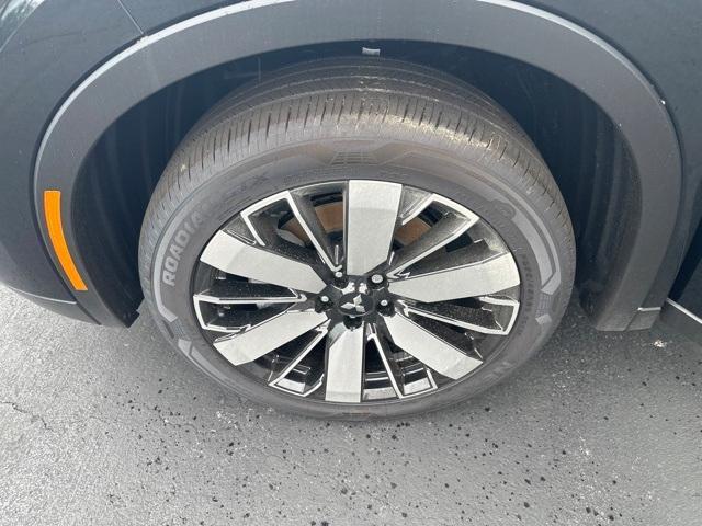 new 2025 Mitsubishi Outlander car, priced at $37,260