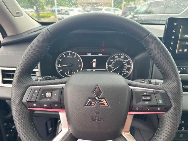 new 2025 Mitsubishi Outlander car, priced at $37,260