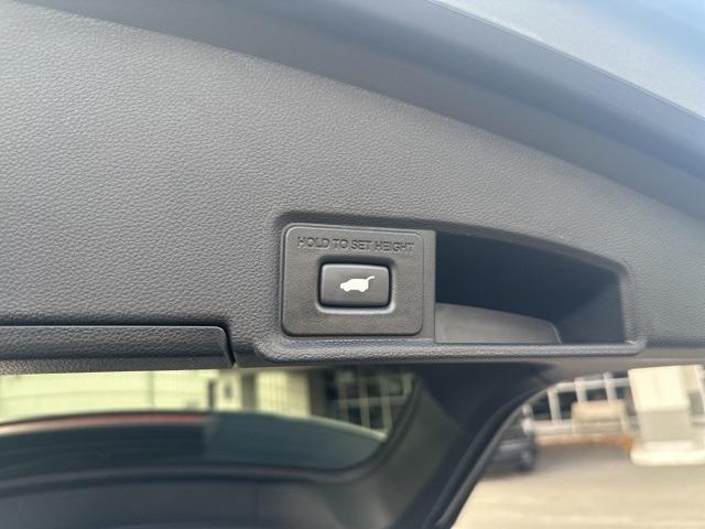 used 2021 Acura RDX car, priced at $27,995