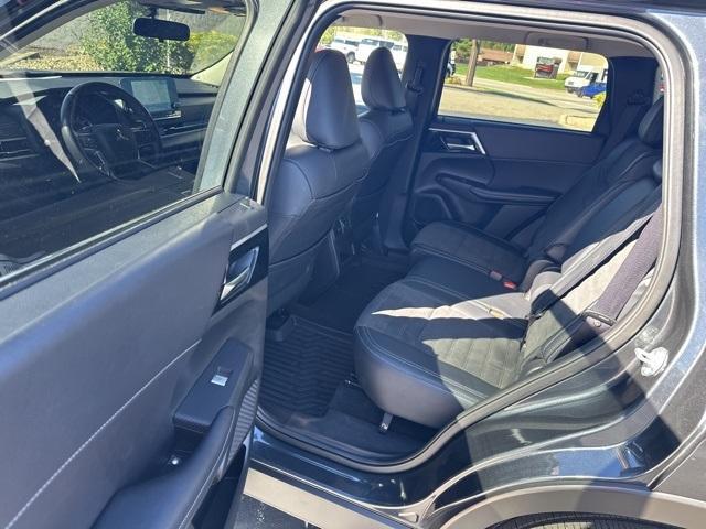 used 2024 Mitsubishi Outlander car, priced at $25,595