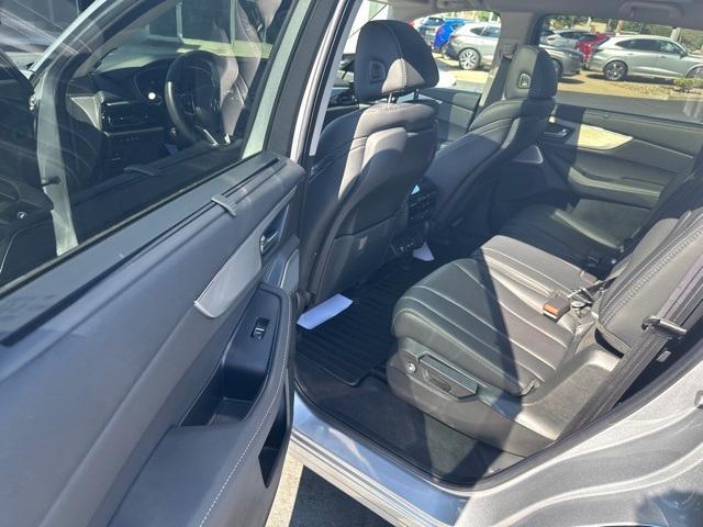 used 2025 Acura MDX car, priced at $52,995