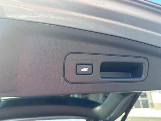 used 2025 Acura MDX car, priced at $52,995