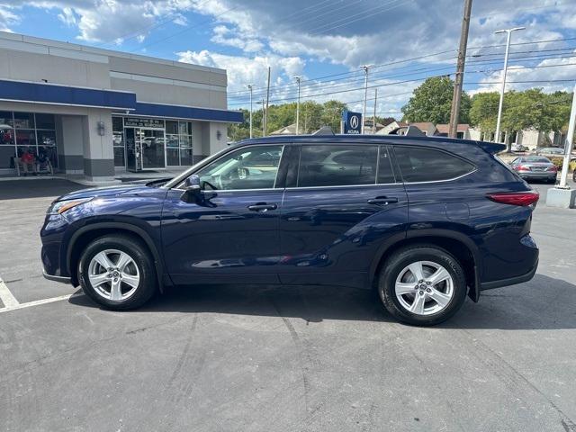 used 2020 Toyota Highlander car, priced at $25,595