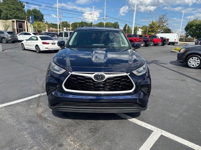 used 2020 Toyota Highlander car, priced at $25,595