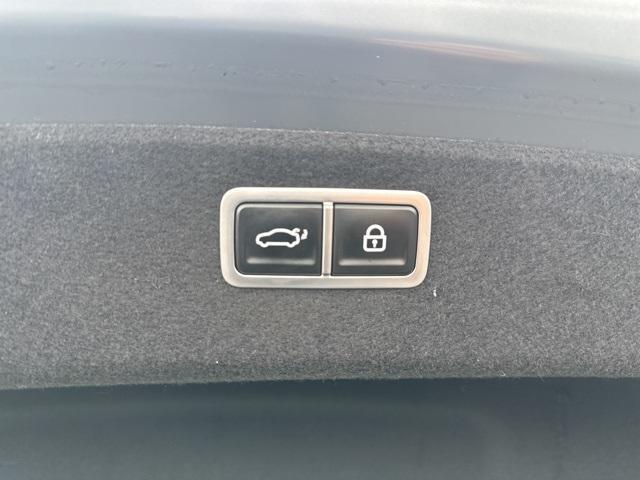 used 2022 Genesis G80 car, priced at $31,995