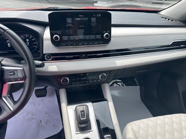 used 2022 Mitsubishi Outlander car, priced at $24,995