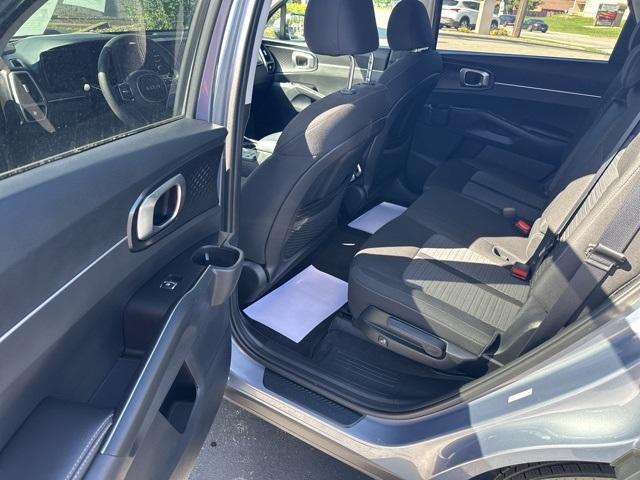 used 2022 Kia Sorento car, priced at $23,395