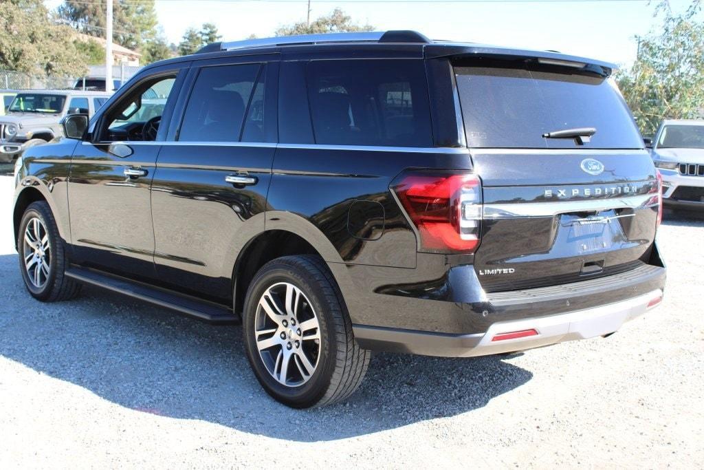 used 2024 Ford Expedition car, priced at $50,990