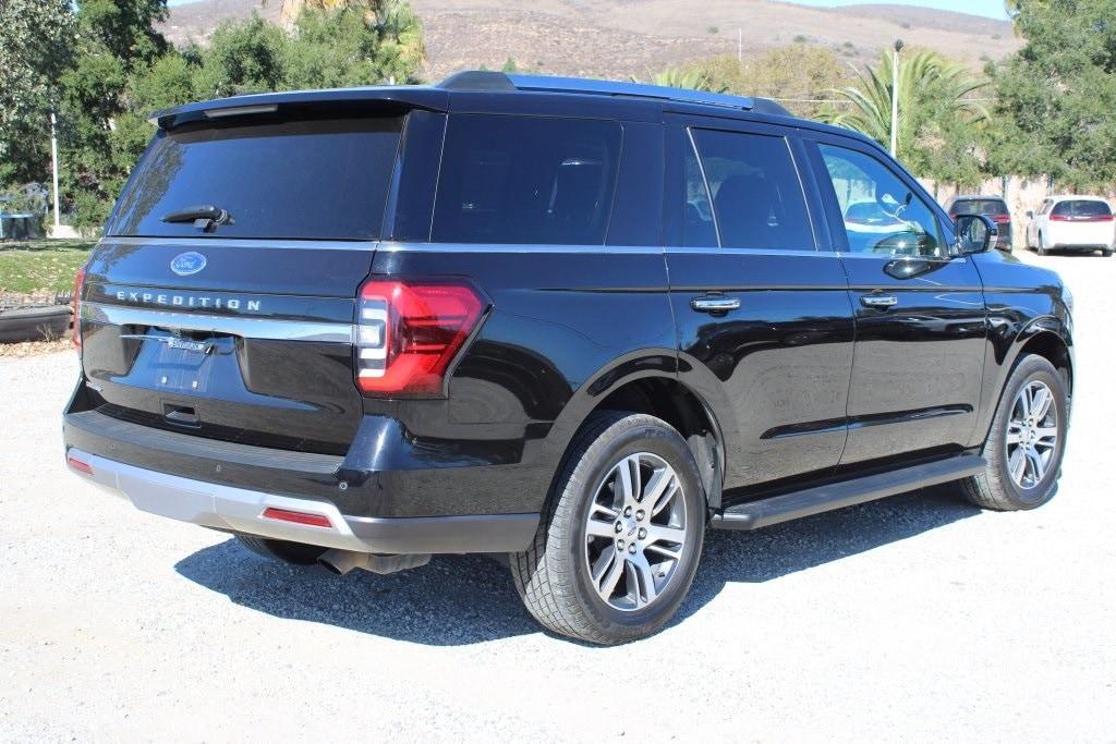 used 2024 Ford Expedition car, priced at $50,990