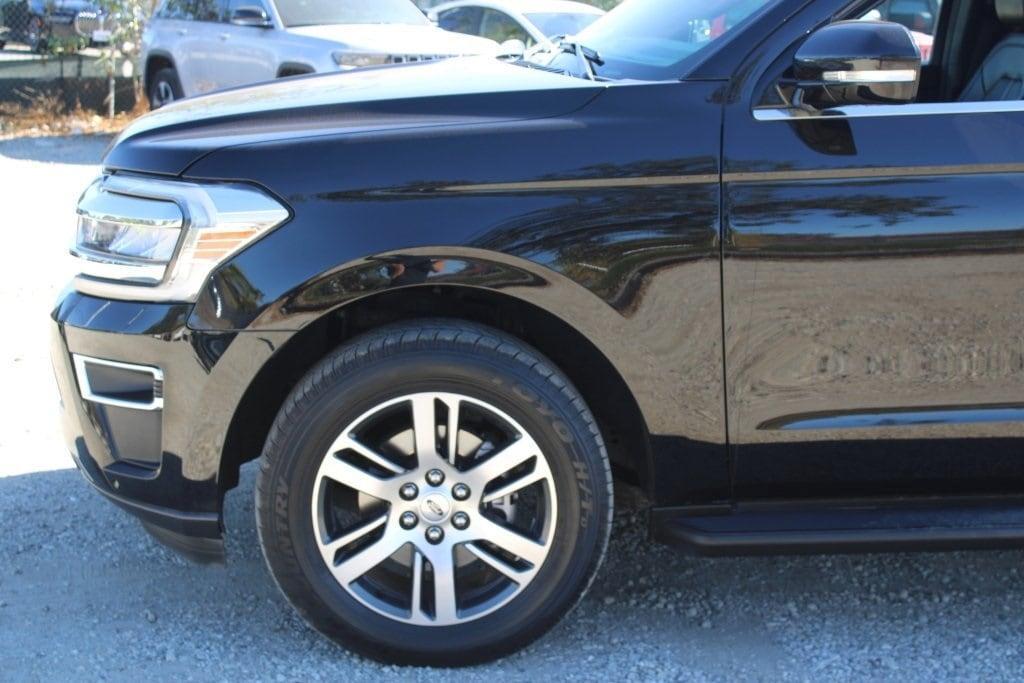 used 2024 Ford Expedition car, priced at $50,990