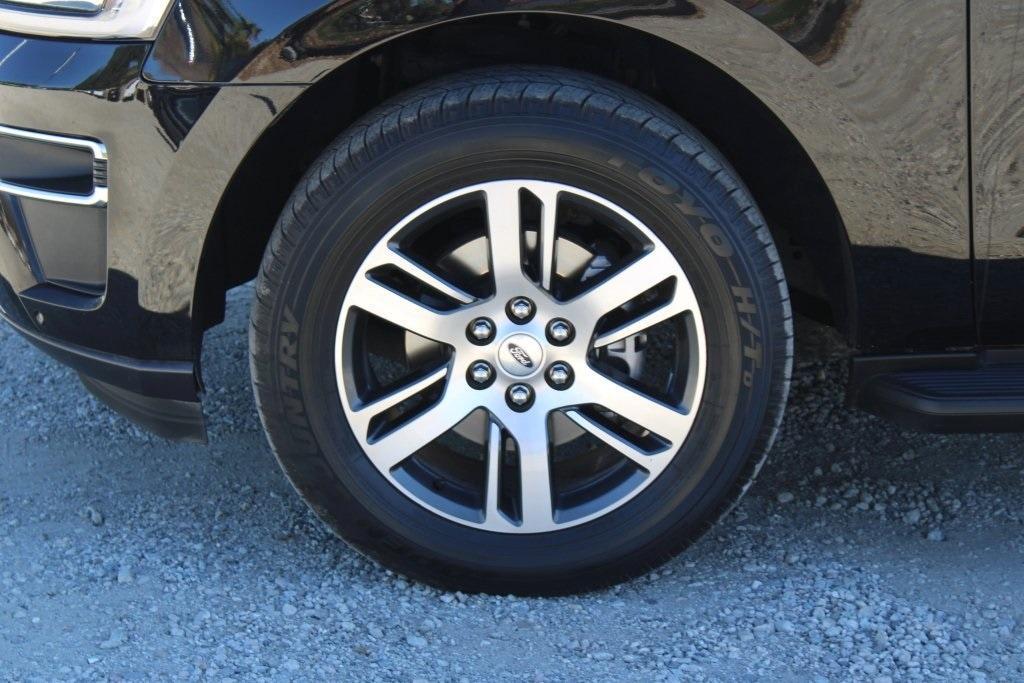 used 2024 Ford Expedition car, priced at $50,990