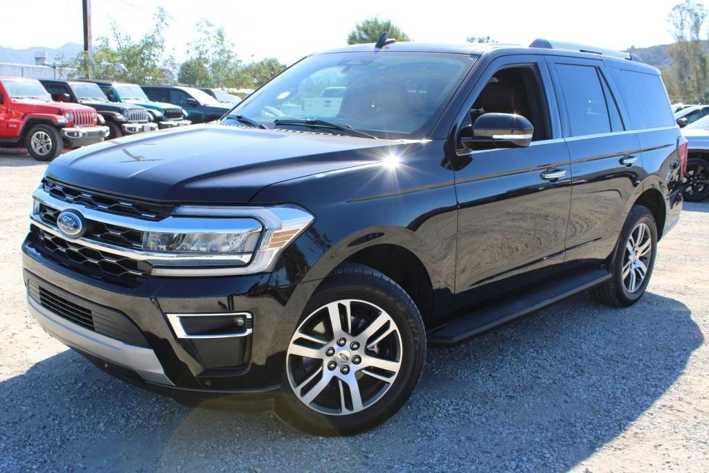 used 2024 Ford Expedition car, priced at $50,990