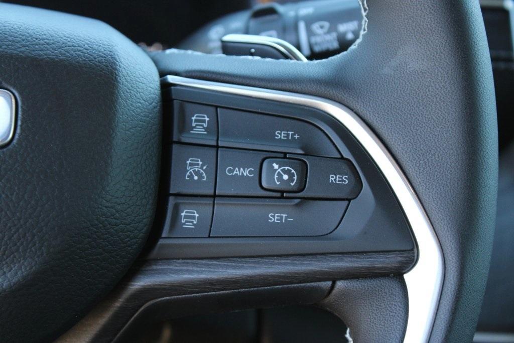 new 2025 Jeep Grand Cherokee L car, priced at $40,720