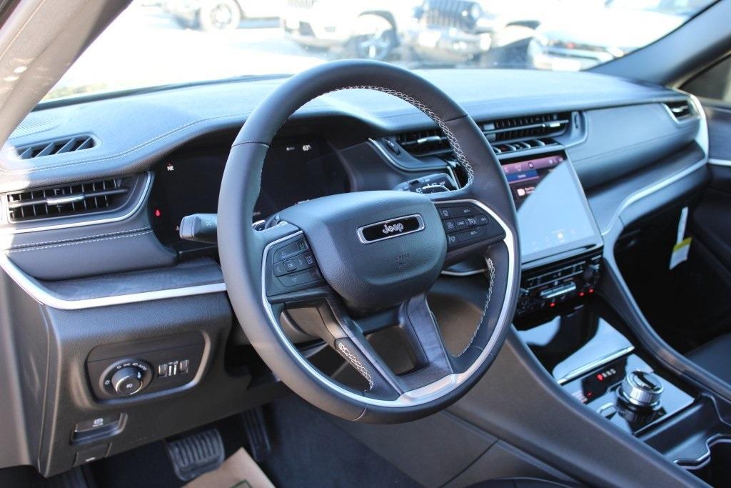 new 2025 Jeep Grand Cherokee L car, priced at $40,720