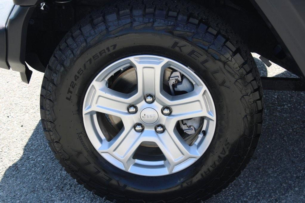 used 2018 Jeep Wrangler Unlimited car, priced at $22,490