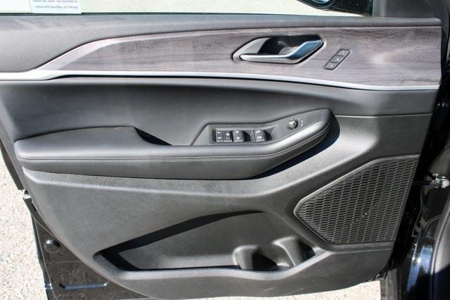 new 2025 Jeep Grand Cherokee L car, priced at $45,610