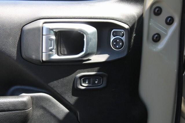 used 2022 Jeep Gladiator car, priced at $28,490