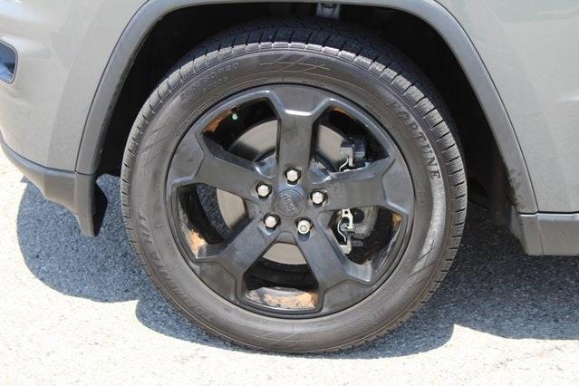 used 2021 Jeep Grand Cherokee car, priced at $21,590