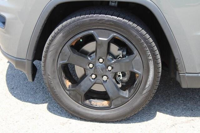 used 2021 Jeep Grand Cherokee car, priced at $22,790