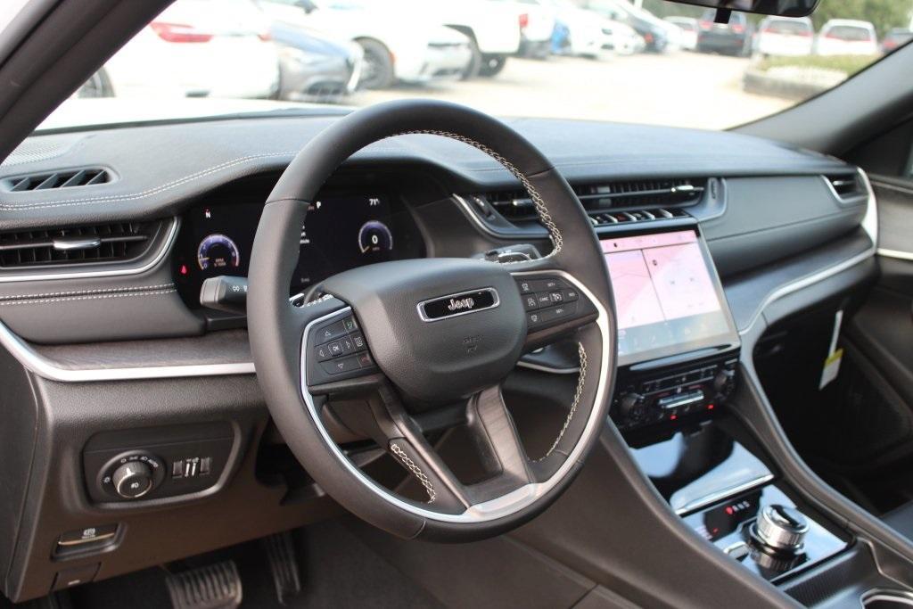 new 2025 Jeep Grand Cherokee car, priced at $47,890